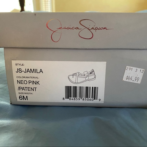 Jessica Simpson size 6 - Picture 2 of 3